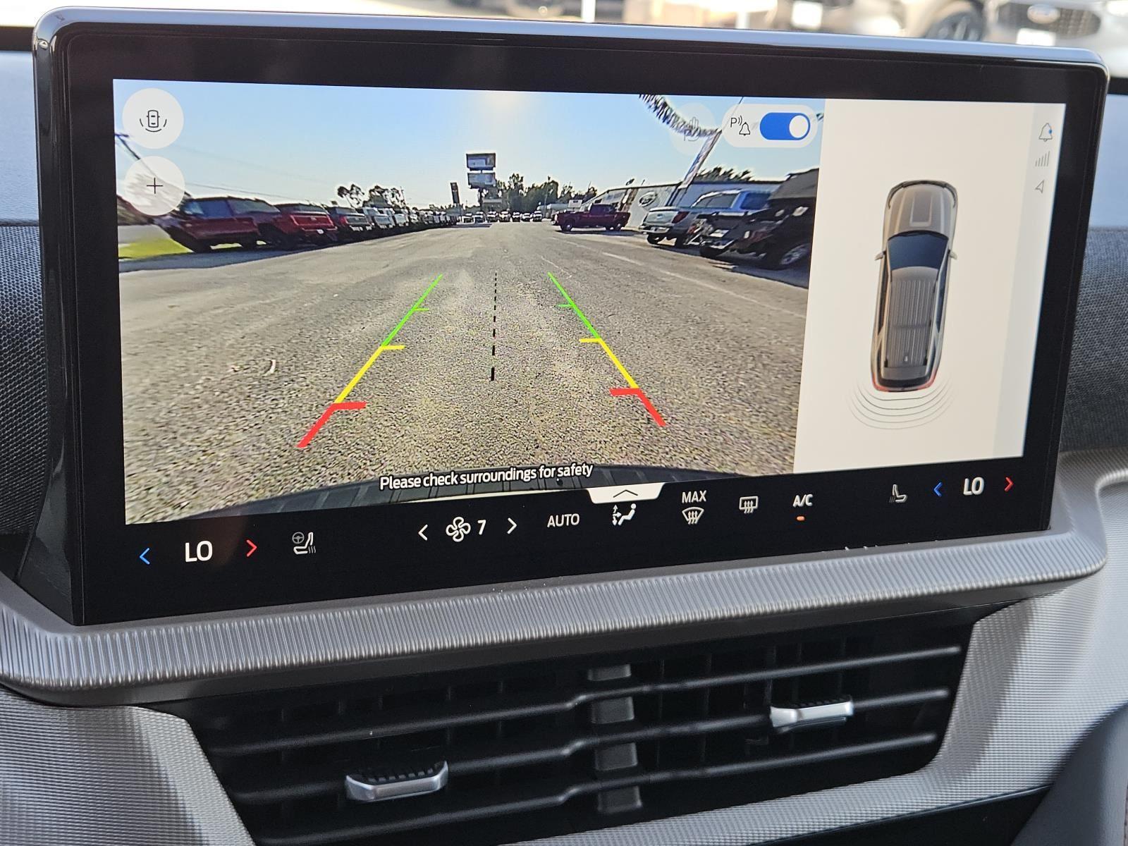 2025 Ford Explorer Active - Photo 17