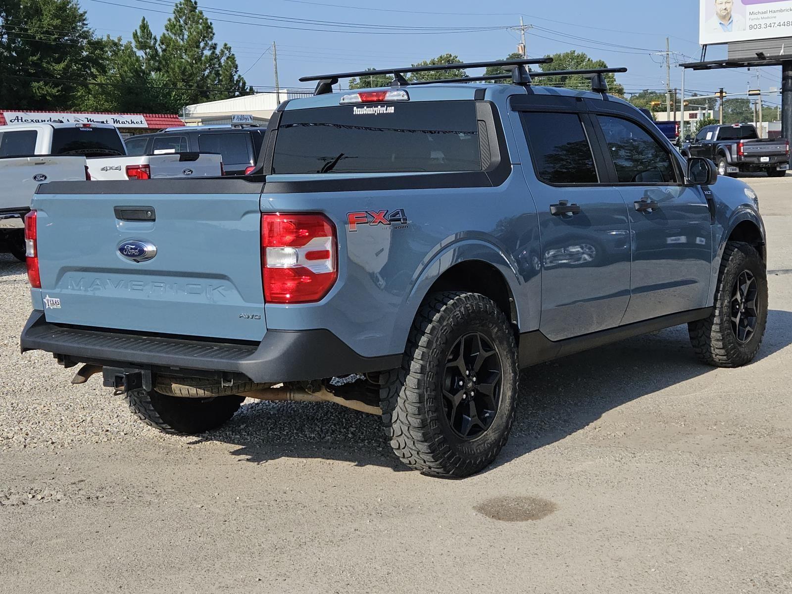 2022 Ford Maverick XLT photo 3