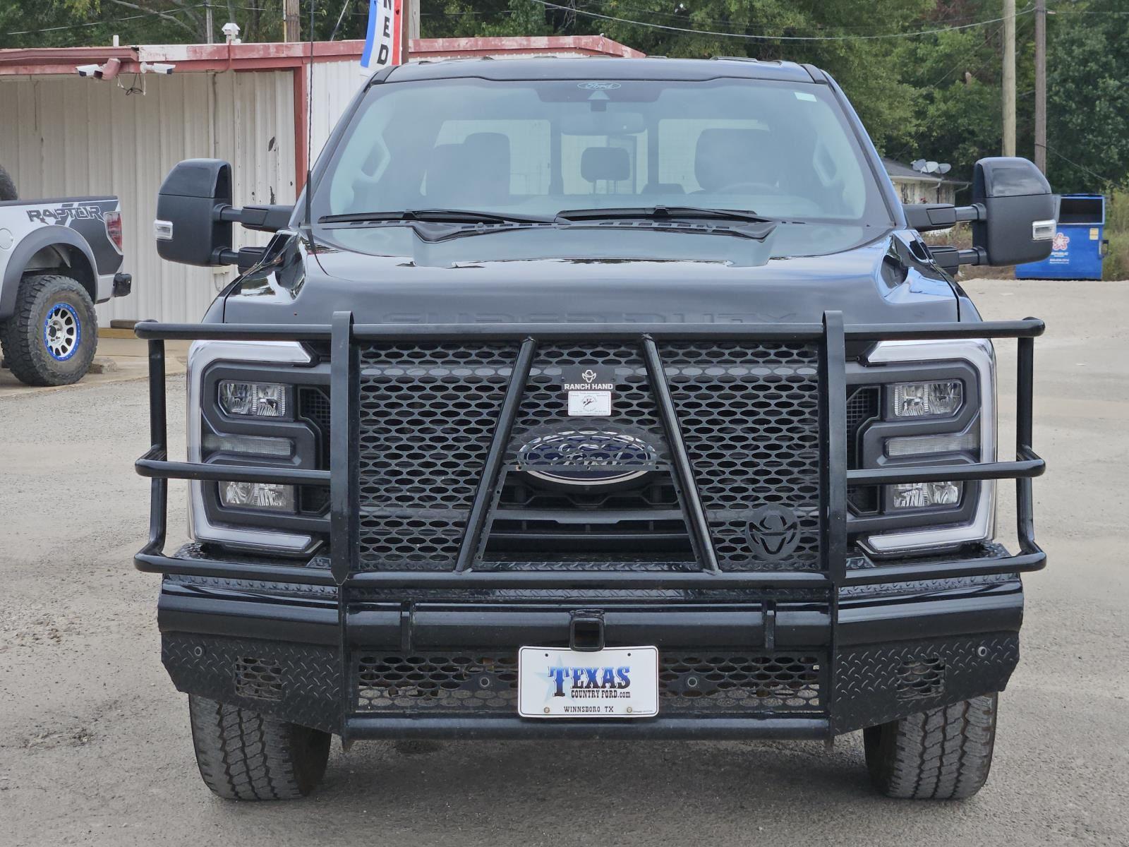 2024 Ford F-250 Lariat photo 2