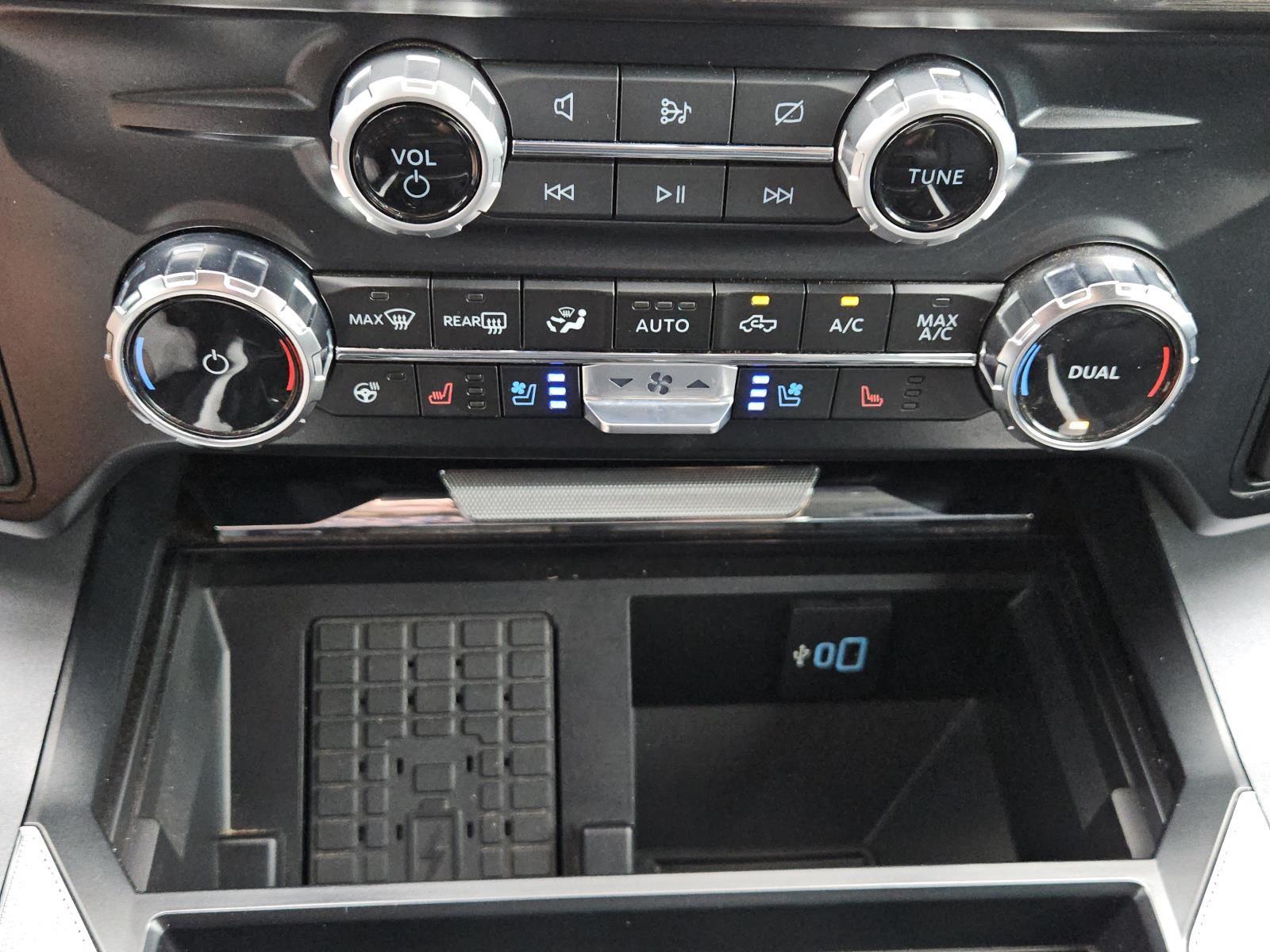2024 Ford F-250 Lariat photo 14