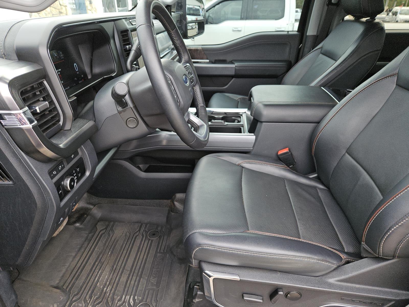 2024 Ford F-250 Lariat photo 24