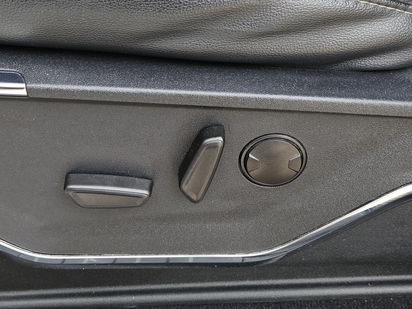 2023 Ford F-250 Lariat photo 28