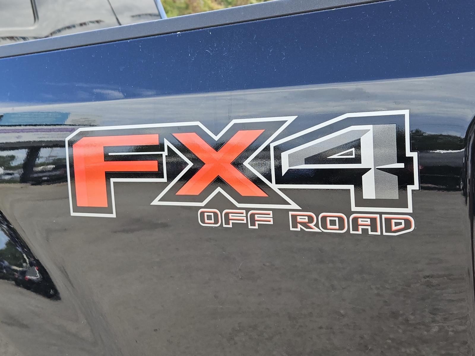 2022 Ford F-250 XLT photo 8