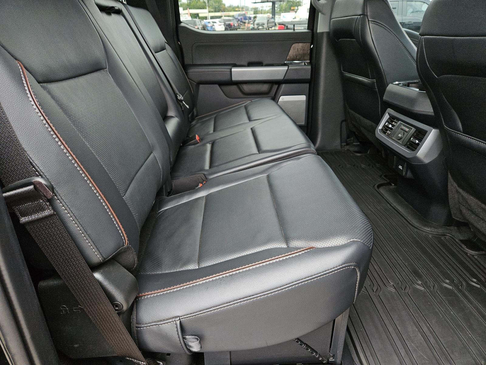 2024 Ford F-250 Lariat photo 32