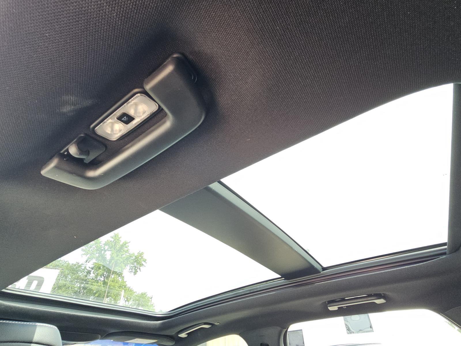 2020 Ford Edge ST photo 30