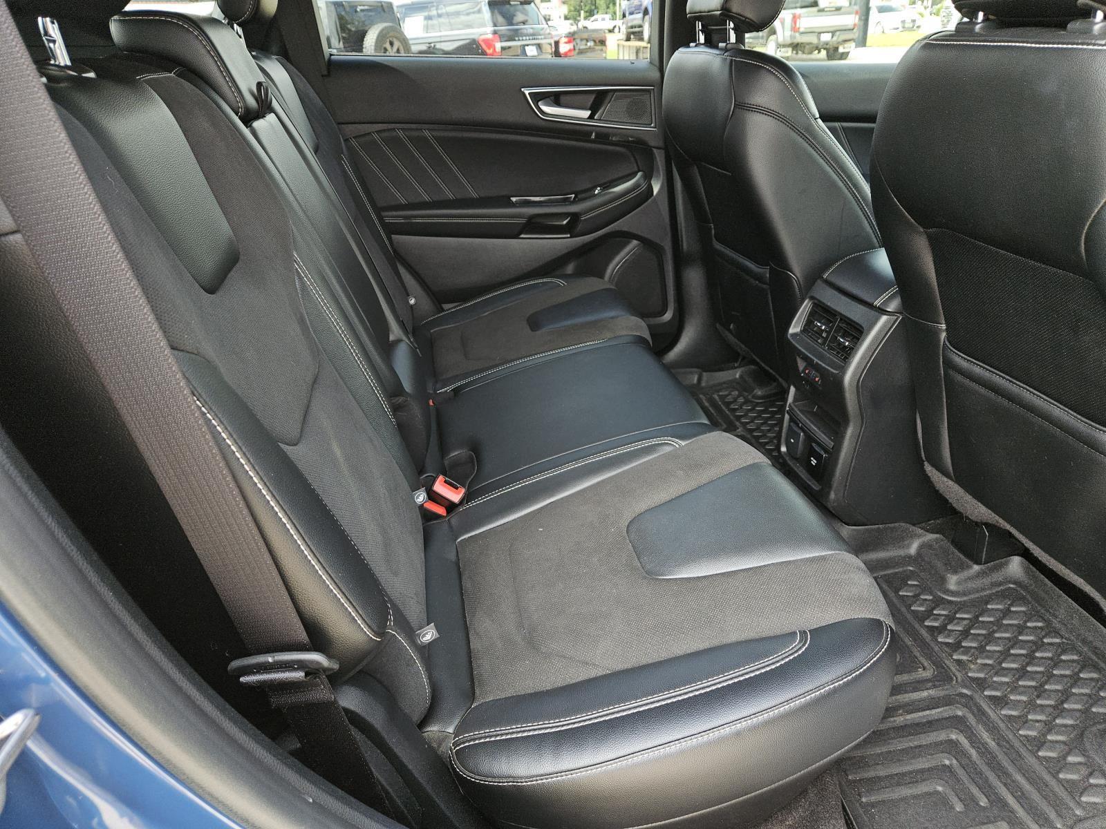 2020 Ford Edge ST photo 34