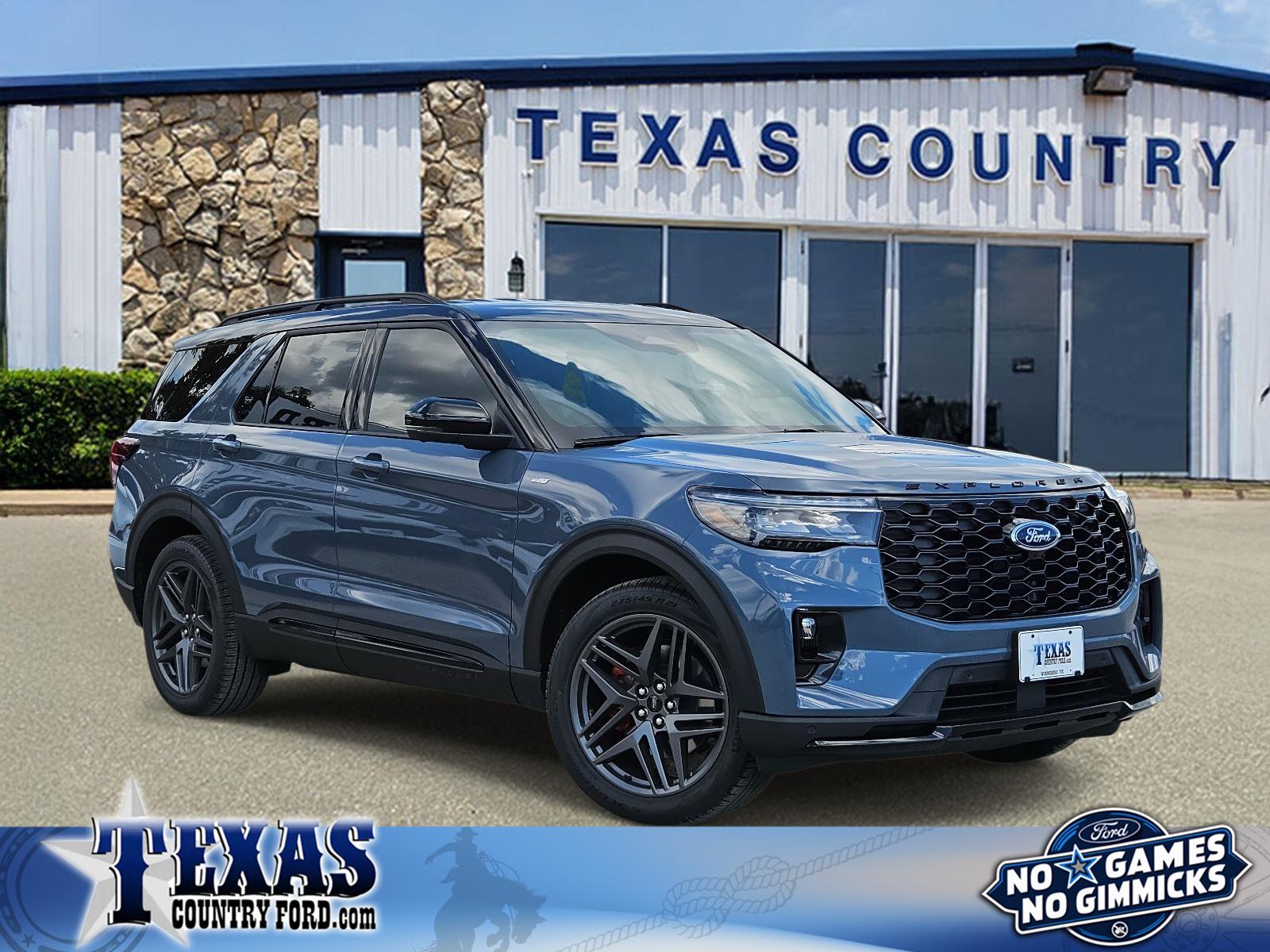 2025 Ford Explorer ST-LINE's photo