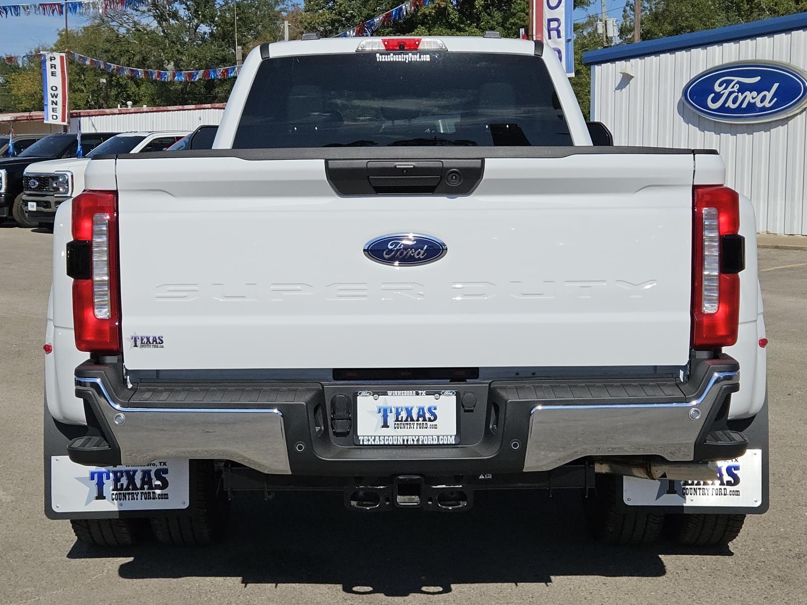 2026 Ford F-350 XLT photo 4