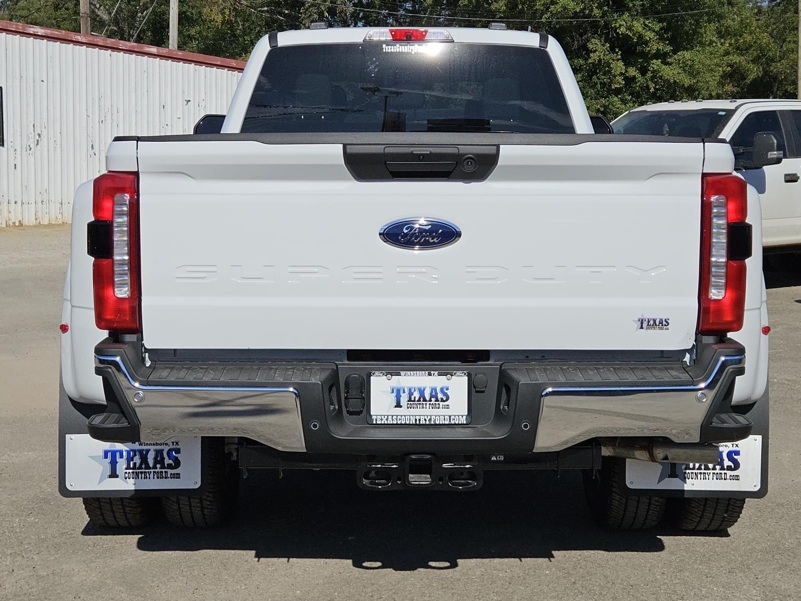 2026 Ford F-350 XLT photo 2