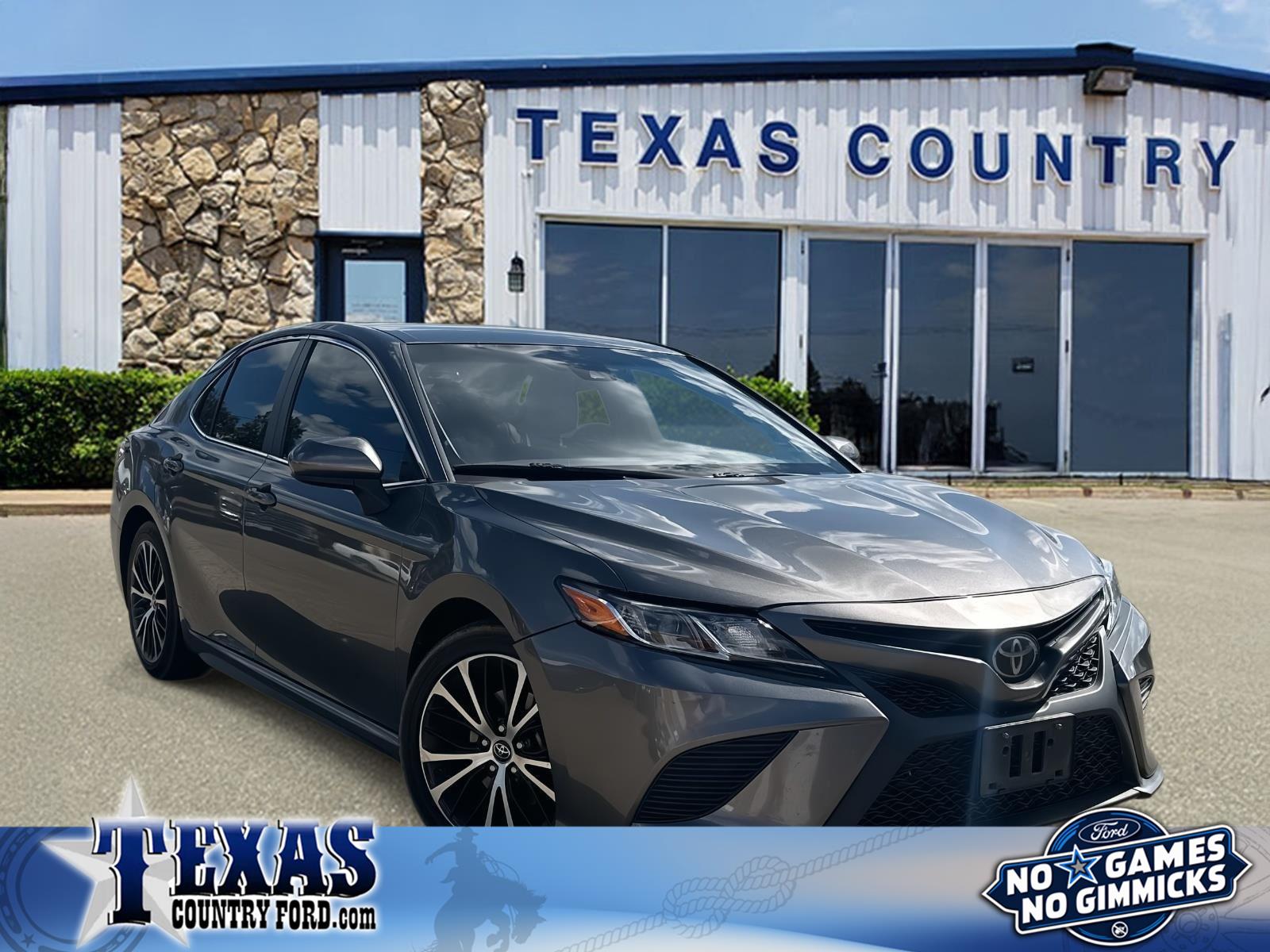 2019 Toyota Camry SE