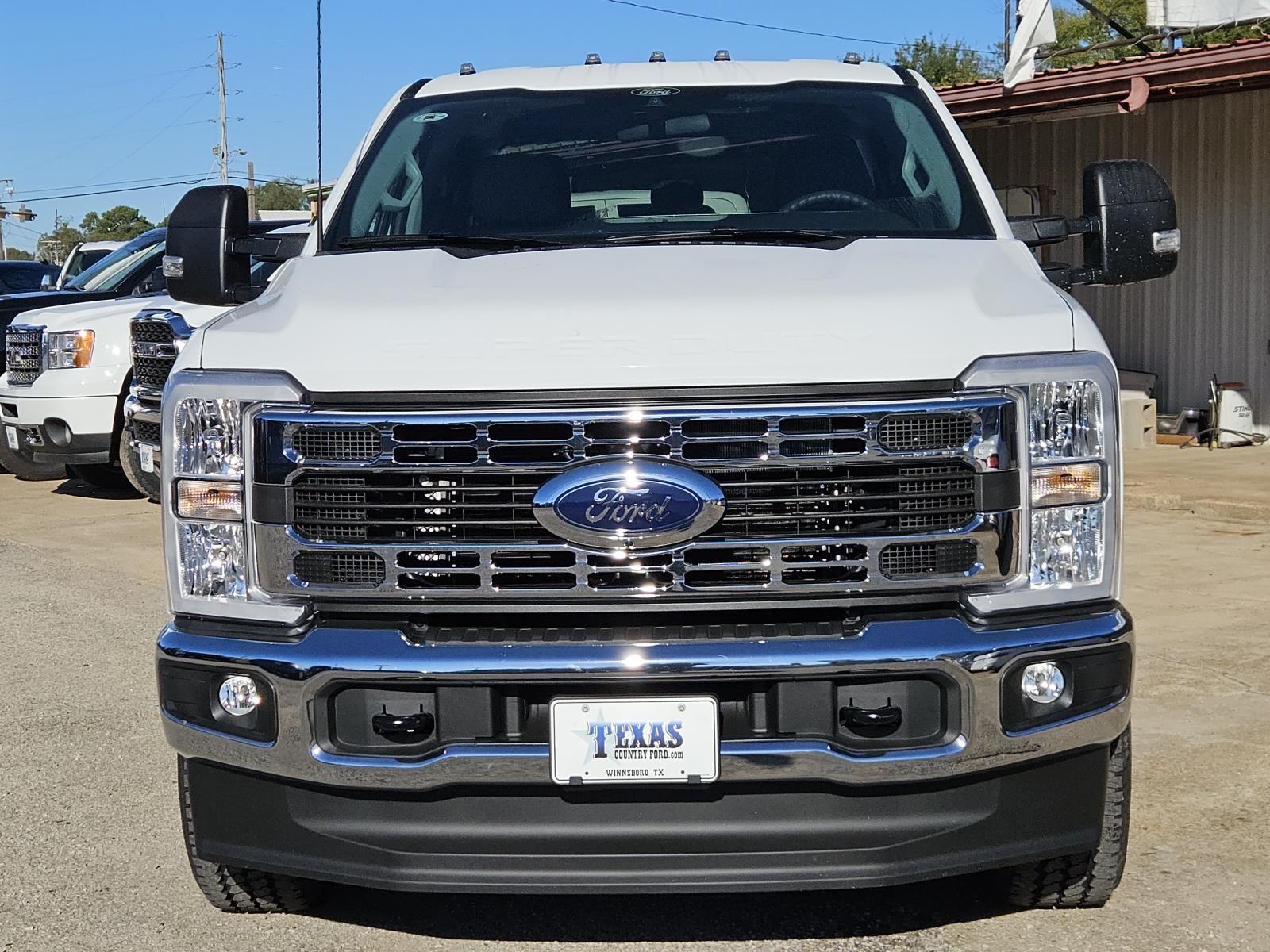 2026 Ford F-250 XLT photo 2