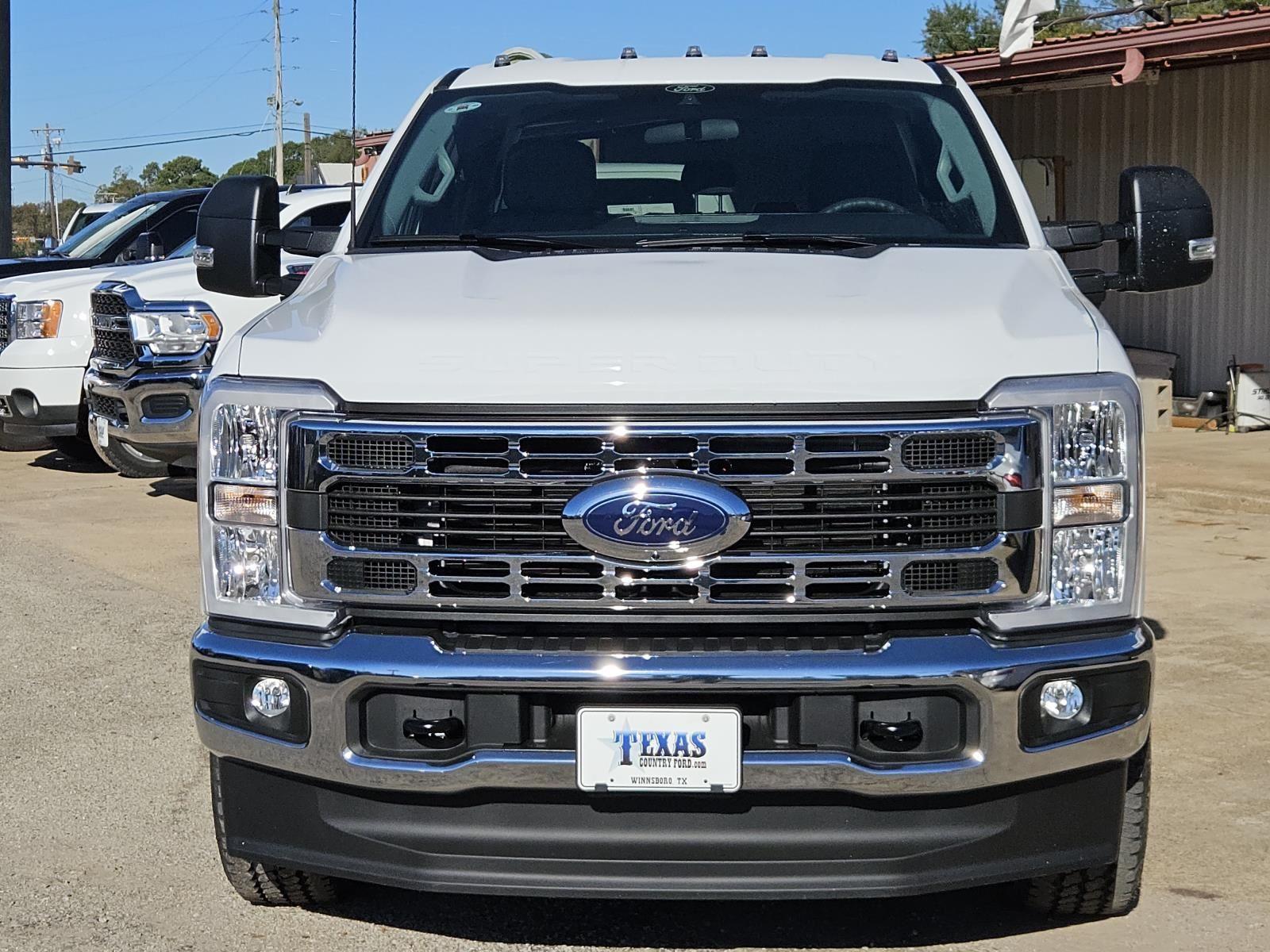 2026 Ford F-350 XLT photo 2