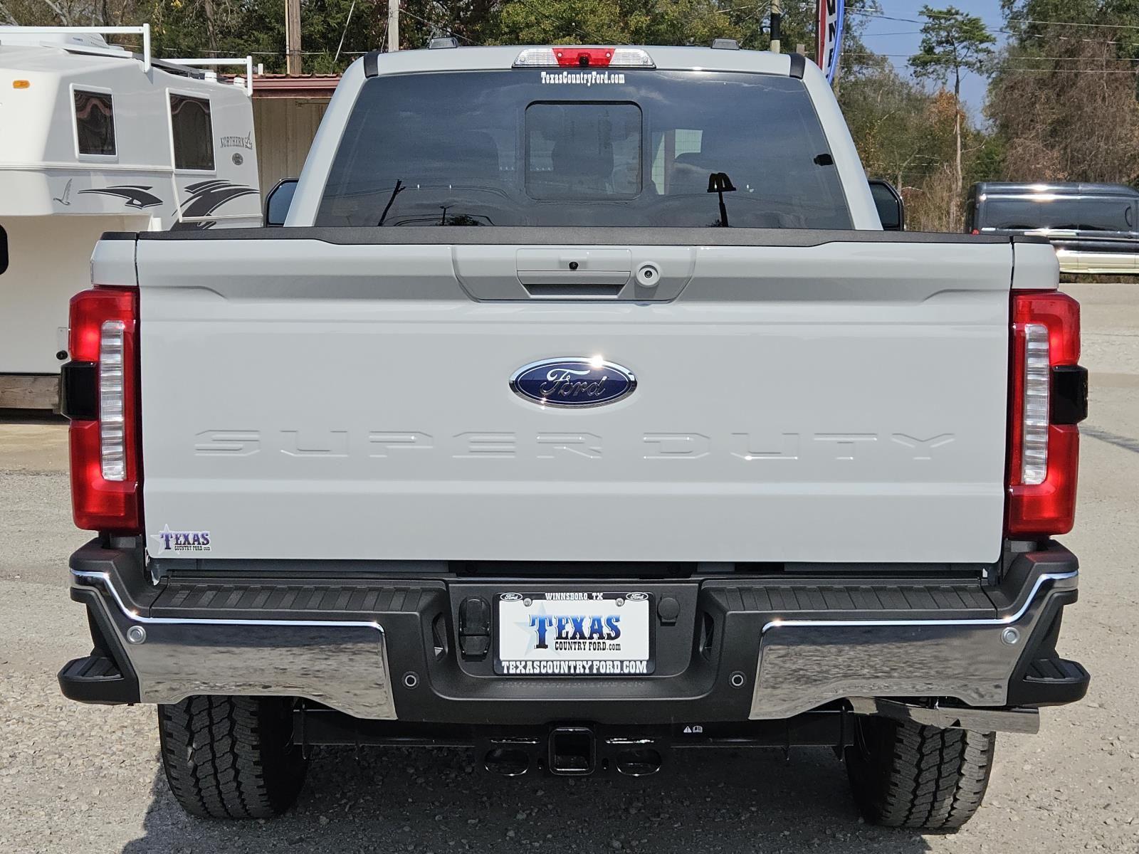 2026 Ford F-250 Lariat photo 4