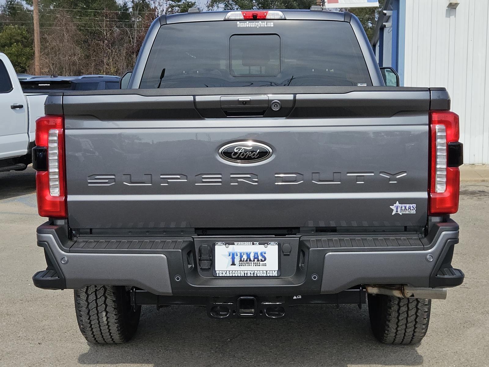 2026 Ford F-350 Lariat photo 4