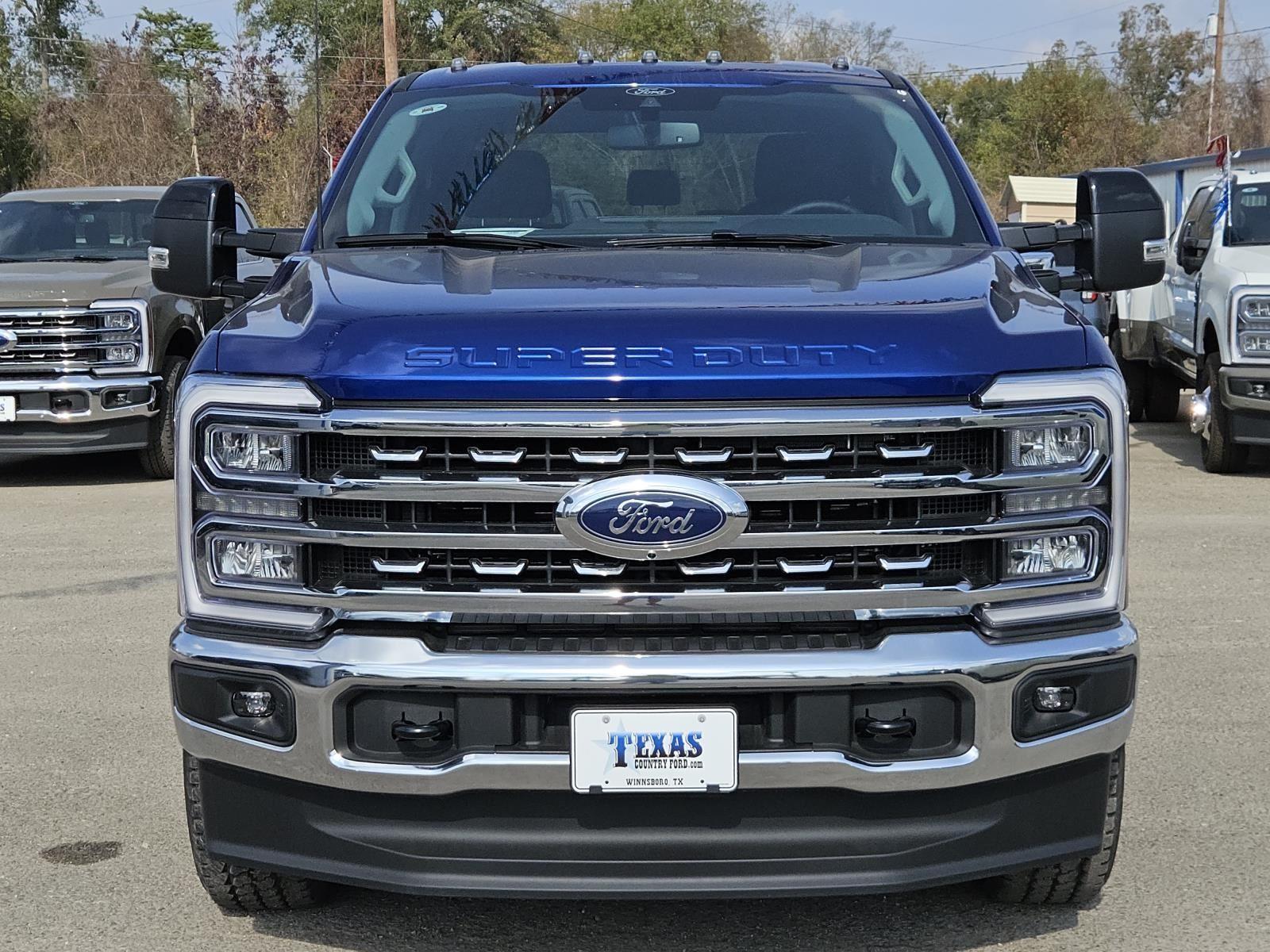 2026 Ford F-250 Lariat photo 2