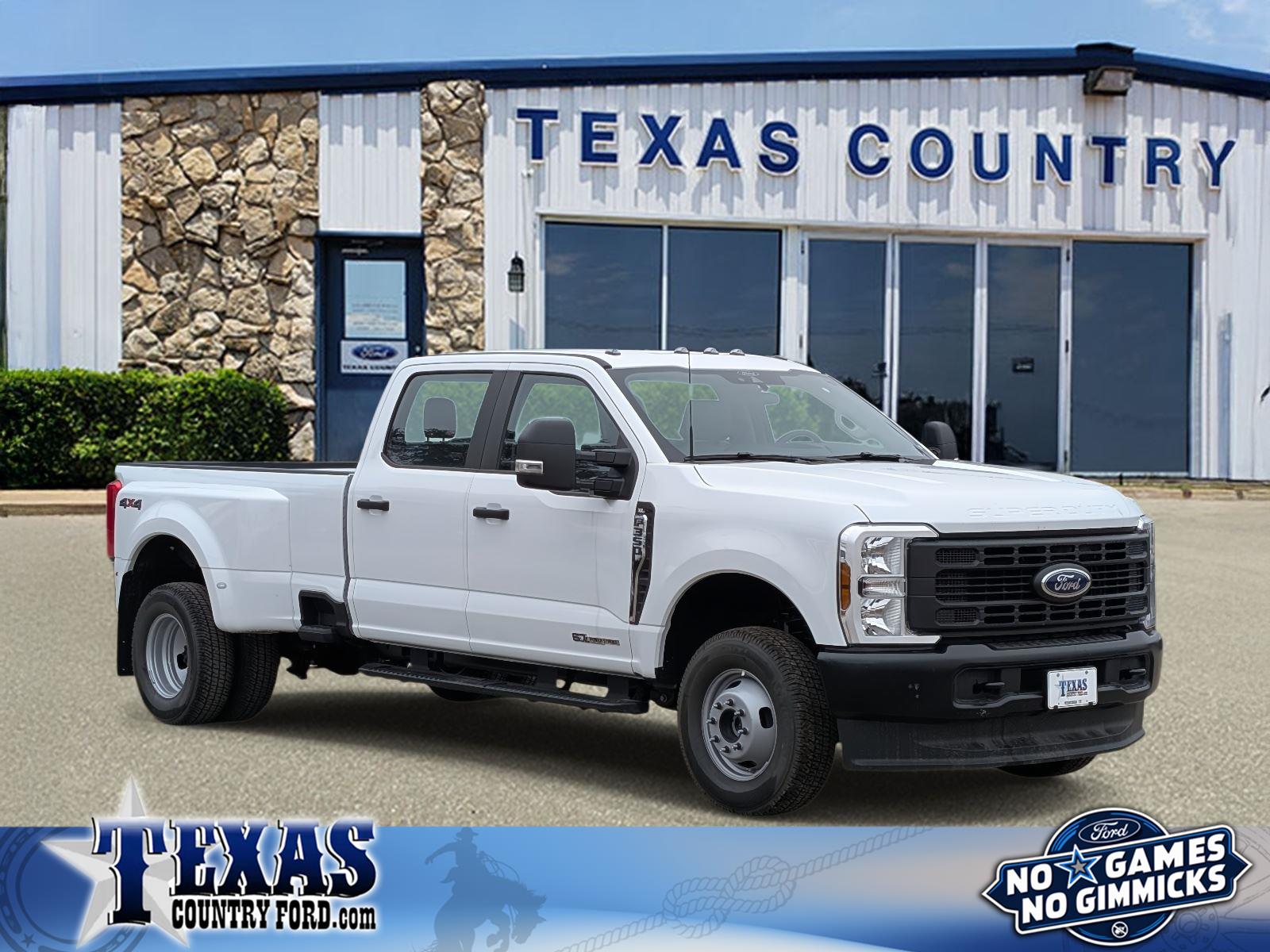 2026 Ford F-350 Super Duty XL's photo