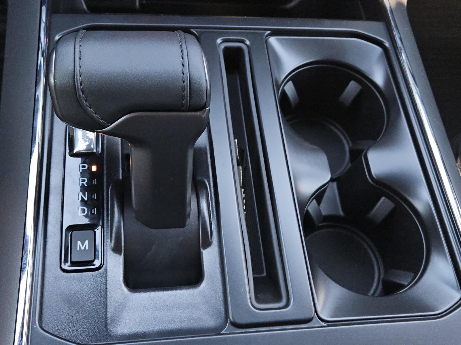 2026 Ford F-150 XLT - Photo 18