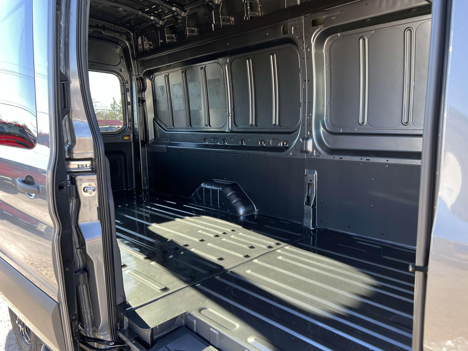 Ford Transit-350 Cargo Van
