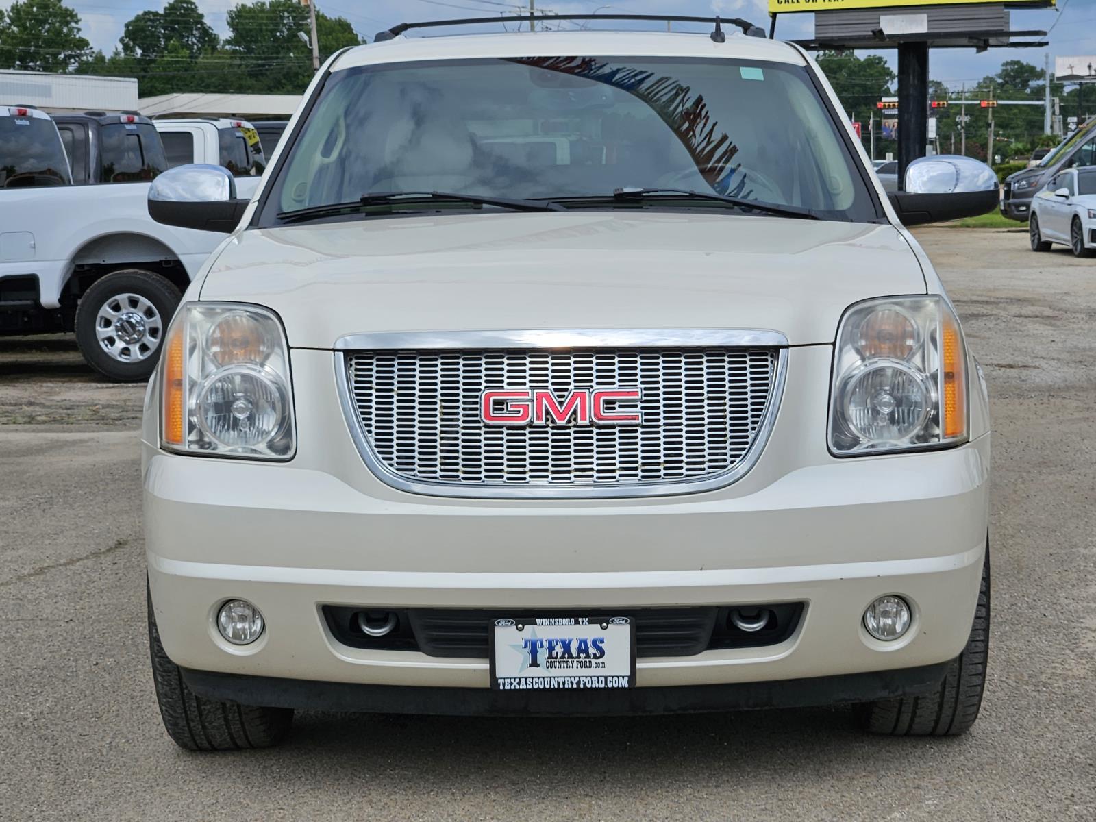 Used 2008 GMC Yukon XL 3SB with VIN 1GKFC16078R180779 for sale in Winnsboro, TX