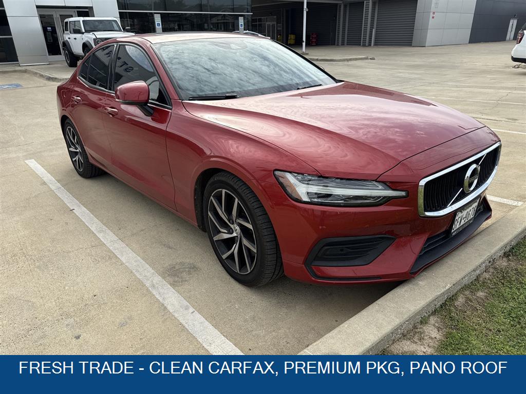 2020 Volvo S60 T6 Momentum AWD