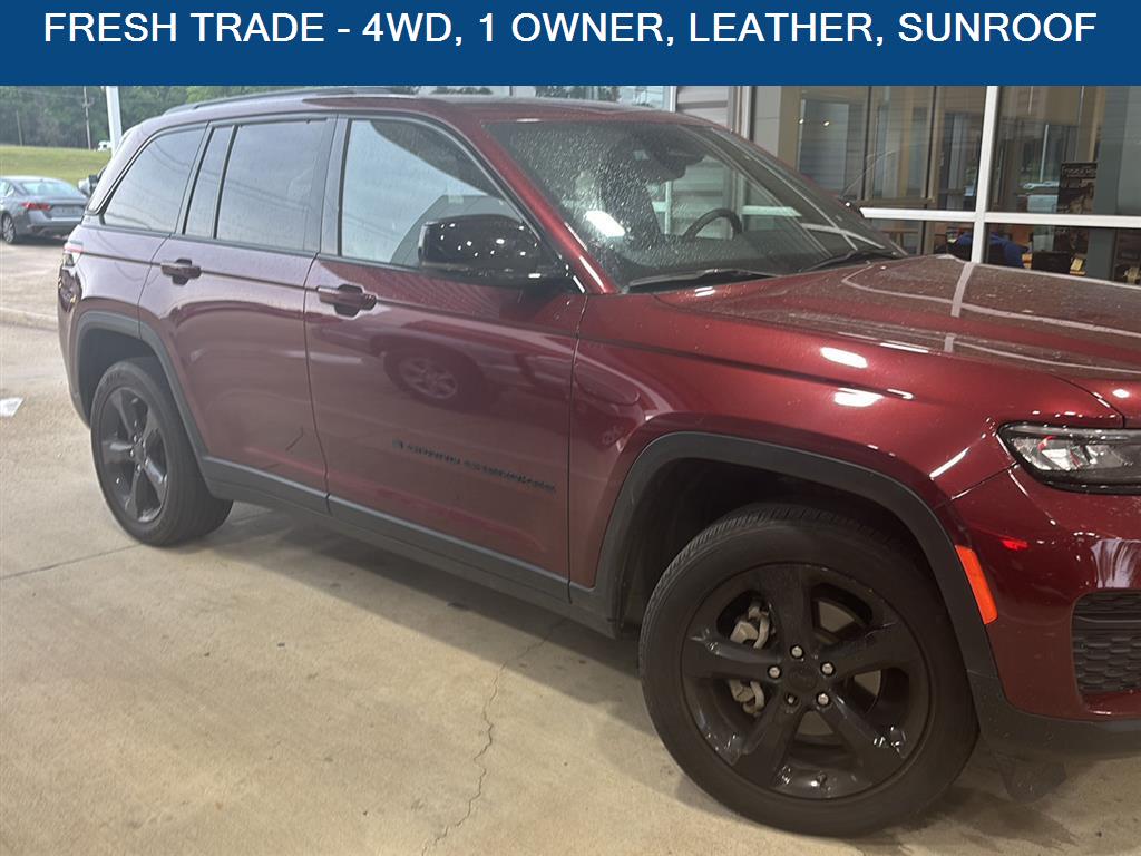 2023 Jeep Grand Cherokee Altitude 4WD