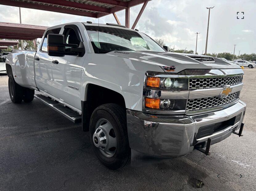 Summit White 2019 Chevrolet Silverado 3500HD Pickup Truck Four-Wheel Drive 6-Speed Automatic