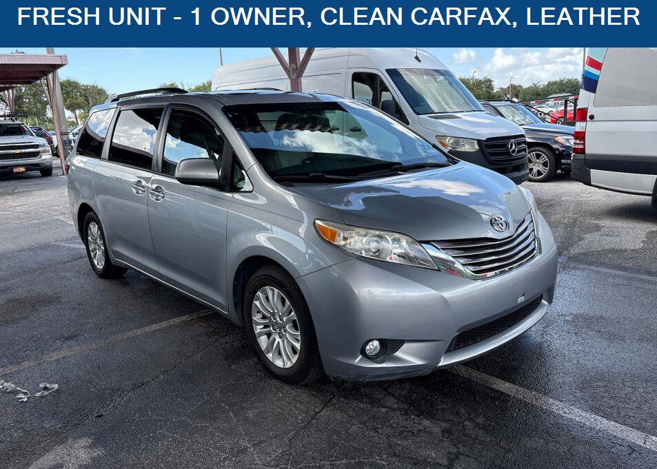 Silver Sky Metallic 2015 Toyota Sienna Minivan Front-Wheel Drive 6-Speed Automatic