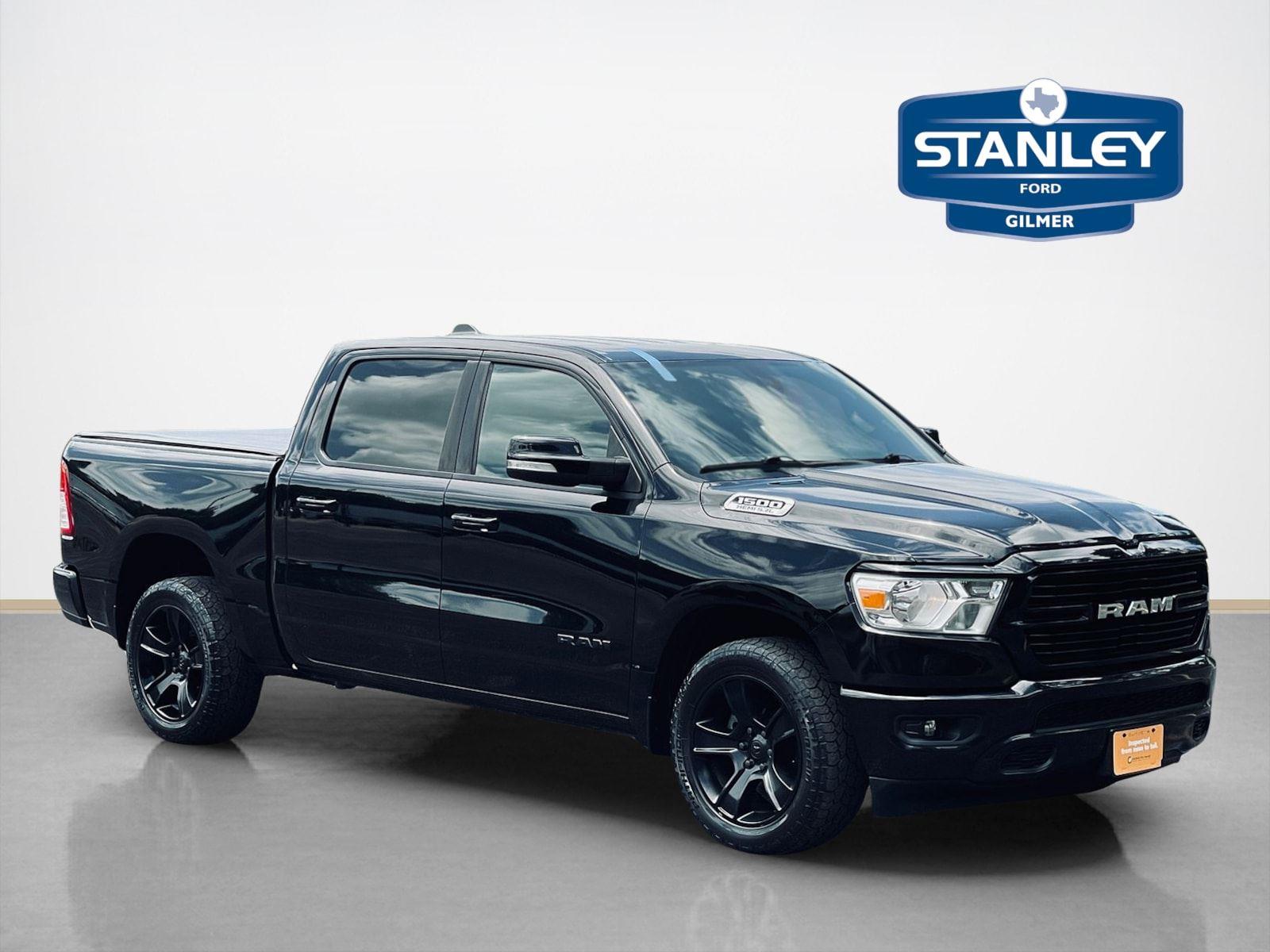 Diamond Black Crystal Pearlcoat 2020 RAM 1500 Pickup Truck 4X2 8-Speed Automatic