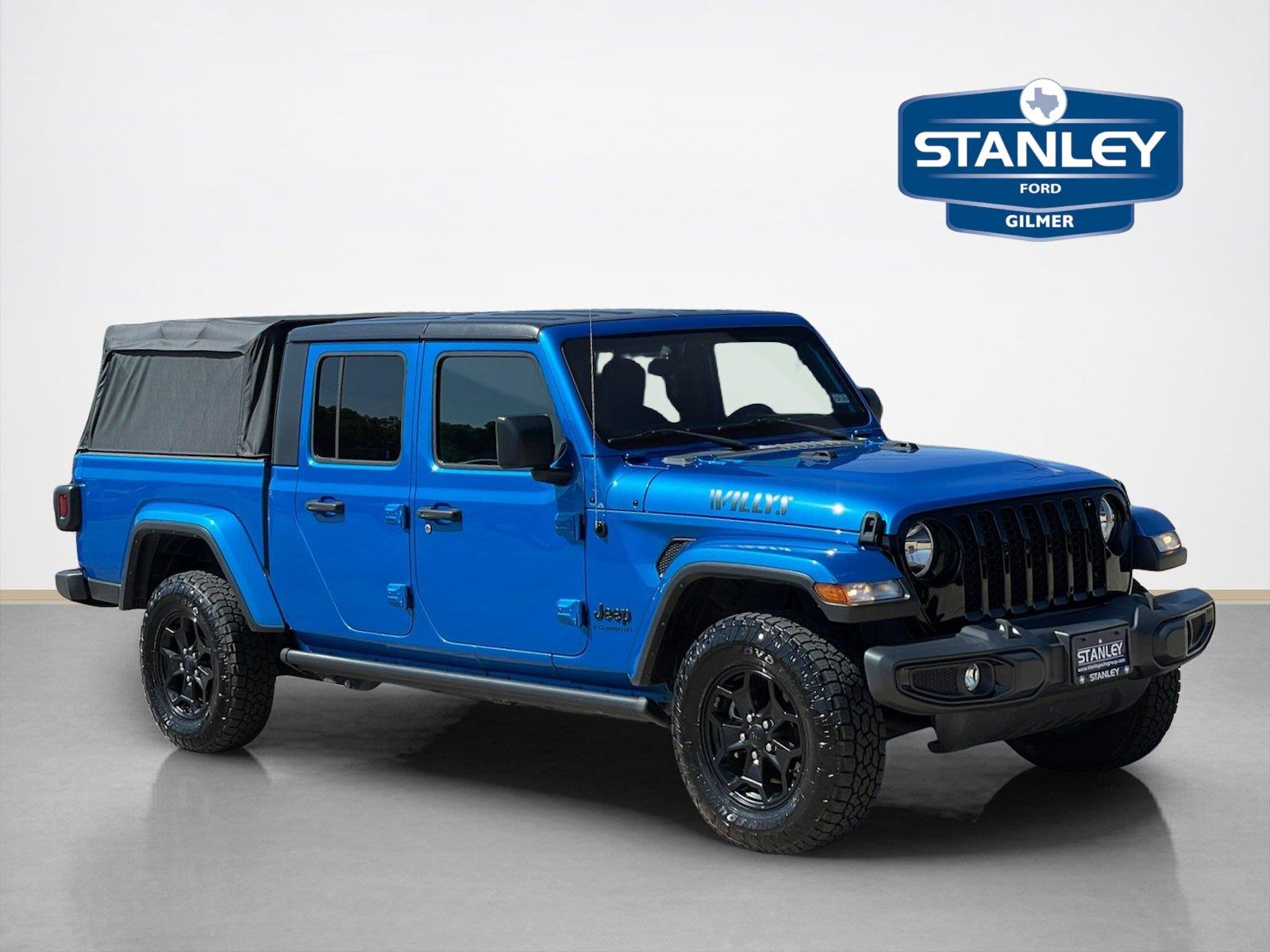Hydro Blue Pearlcoat 2023 Jeep Gladiator Pickup Truck Four-Wheel Drive 8-Speed Automatic