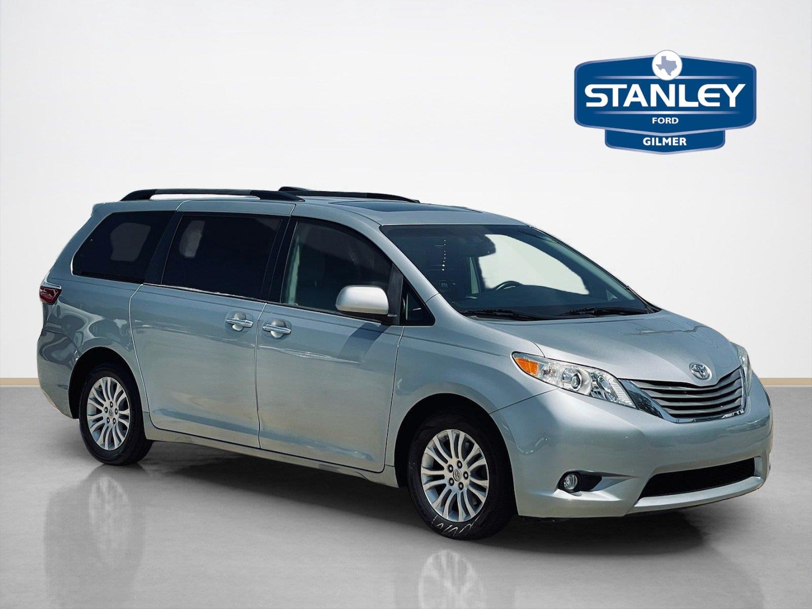 2015 Toyota Sienna XLE Premium 8-Passenger