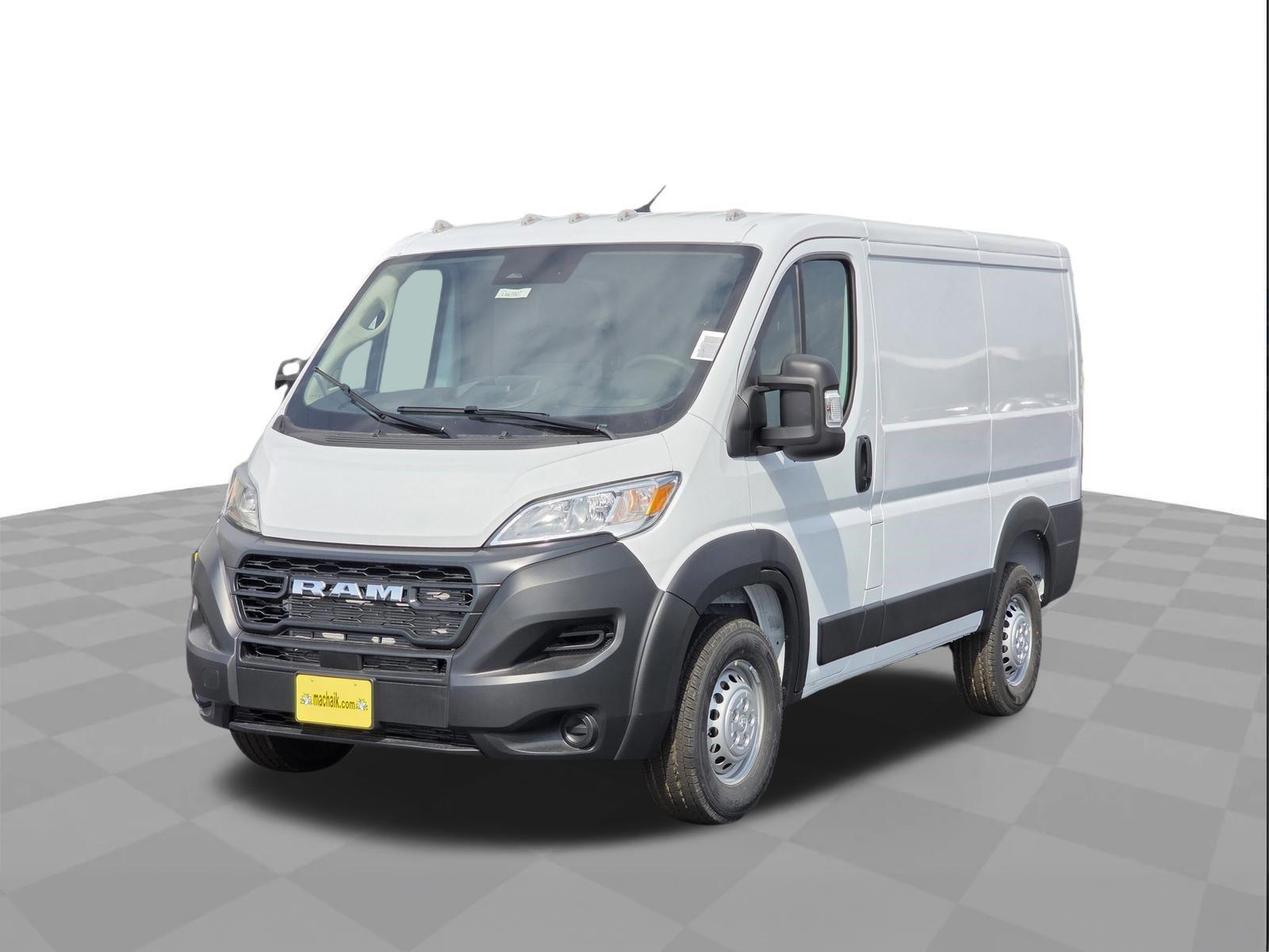 Bright White Clearcoat 2026 RAM ProMaster 1500 Tradesman 118 Low Roof Cargo Van FWD Van Front-Wheel Drive Automatic