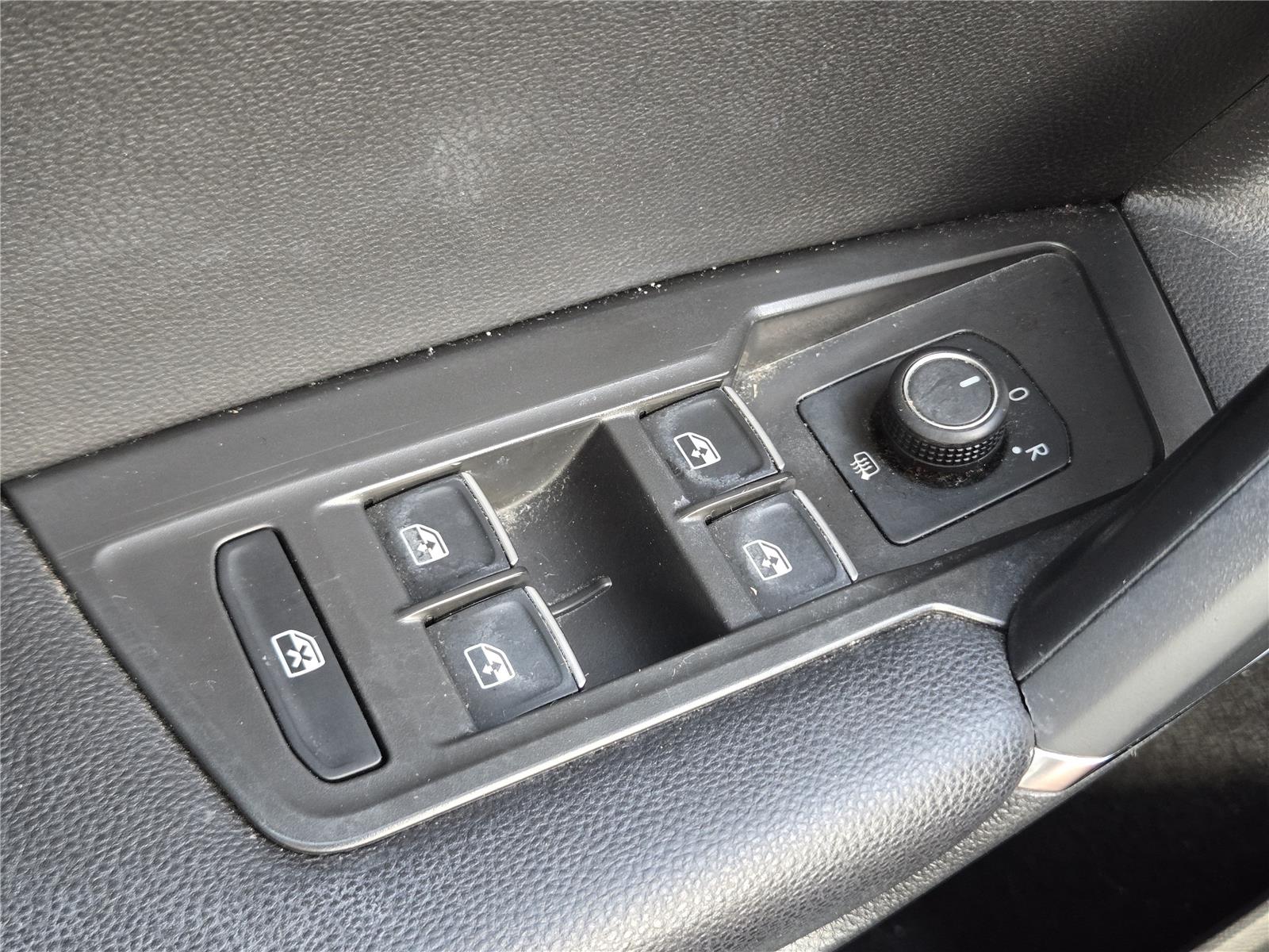 2020 Volkswagen Tiguan SE at Lone Star Chevrolet
