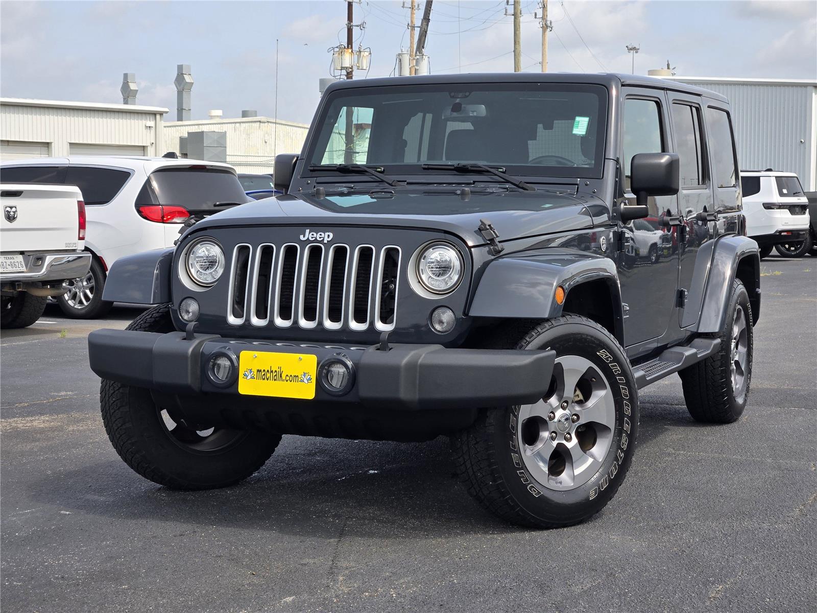 Rhino Clearcoat 2017 Jeep Wrangler SUV / Crossover Four-Wheel Drive 5-Speed Automatic