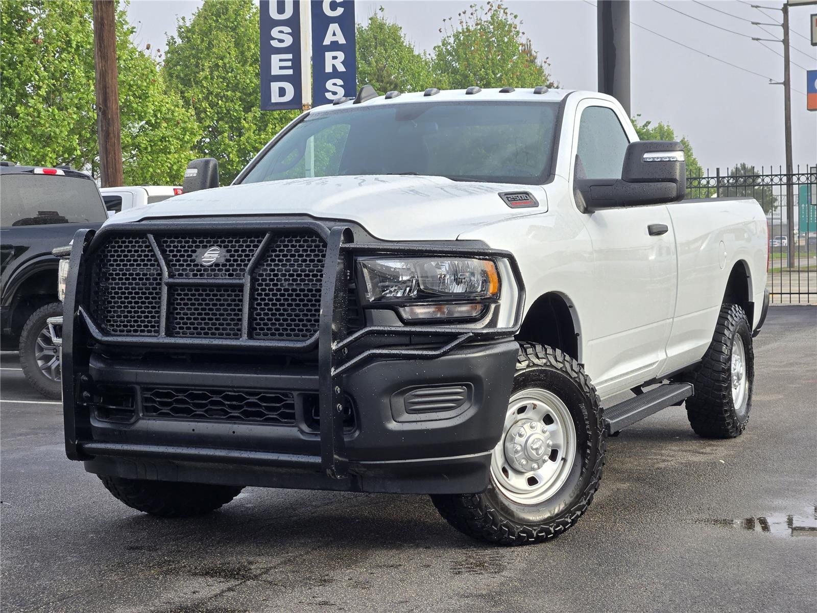 Bright White Clearcoat 2024 RAM 2500 Pickup Truck Four-Wheel Drive 8-Speed Automatic
