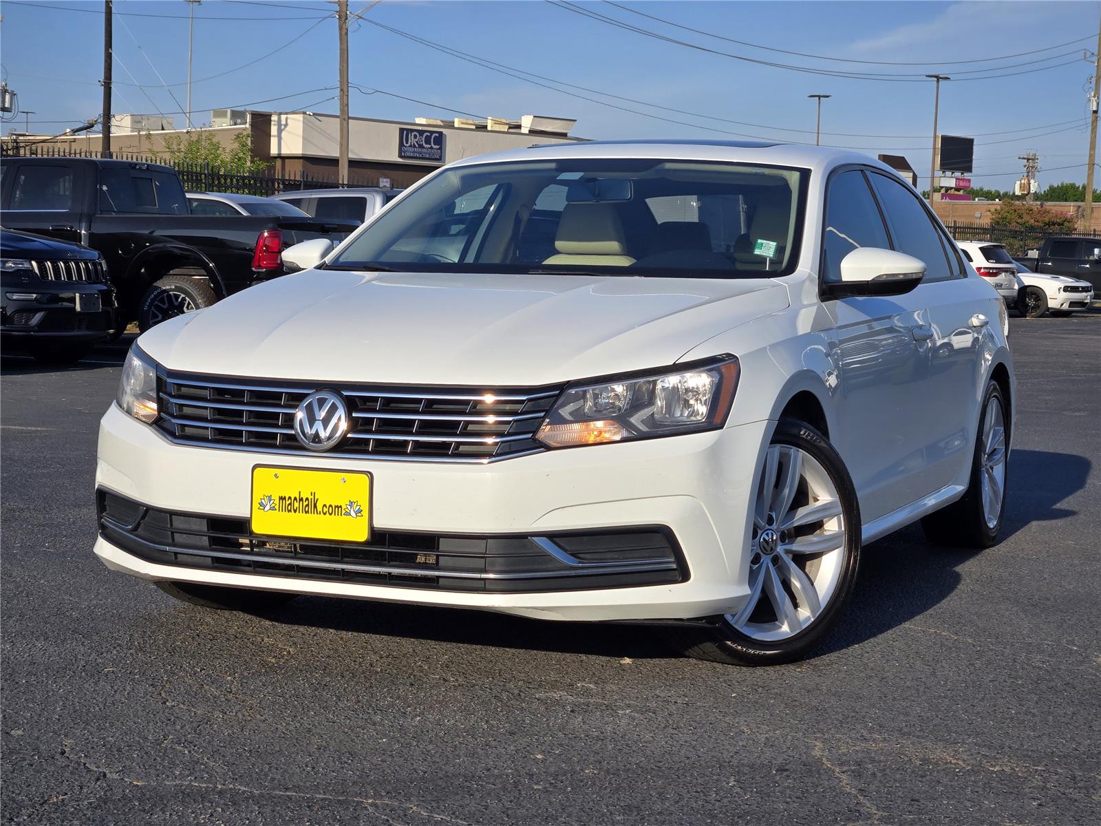 Pure White 2019 Volkswagen Passat Sedan Front-Wheel Drive Automatic