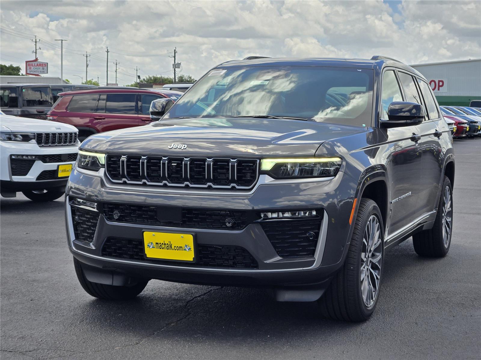 Baltic Gray Metallic Clearcoat 2026 Jeep Grand Cherokee L SUV / Crossover Four-Wheel Drive 8-Speed Automatic