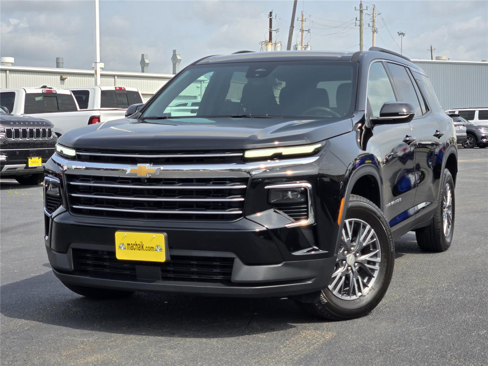 Mosaic Black Metallic 2026 Chevrolet Traverse SUV / Crossover Front-Wheel Drive 8-Speed Automatic