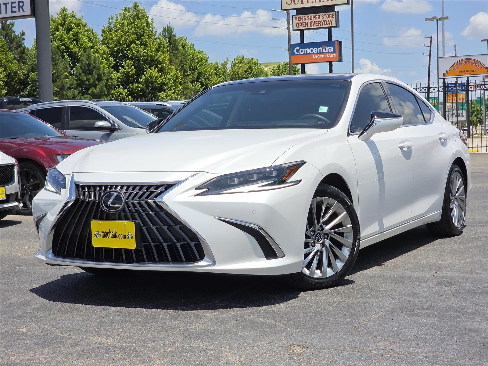 Eminent White Pearl 2022 Lexus ES Sedan Front-Wheel Drive Automatic