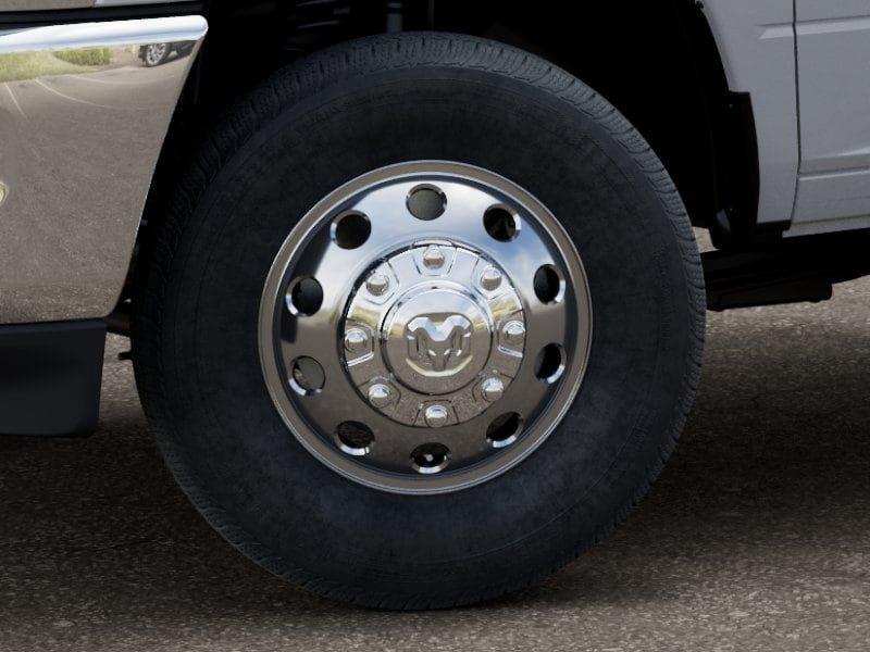 2025 Ram 3500 Chassis Cab photo 4 of 12