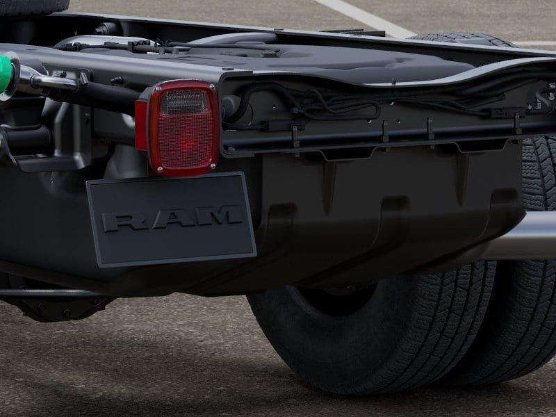 2025 Ram 3500 Chassis Cab photo 10 of 21