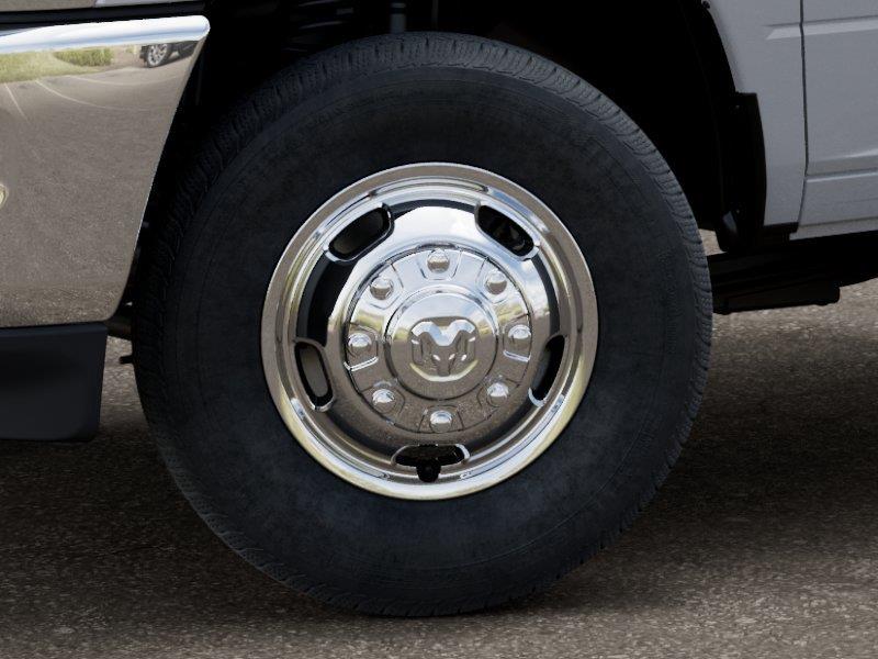 2025 Ram 3500 Chassis Cab photo 4 of 11