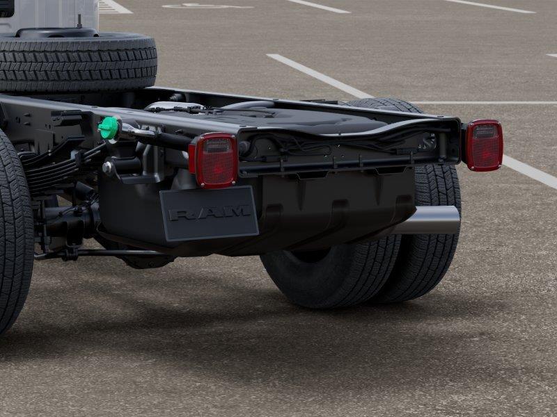 2025 Ram 3500 Chassis Cab photo 5 of 12