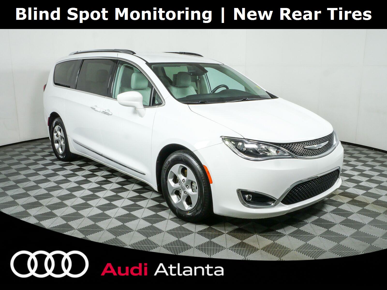 2017 Chrysler Pacifica Touring L Plus FWD