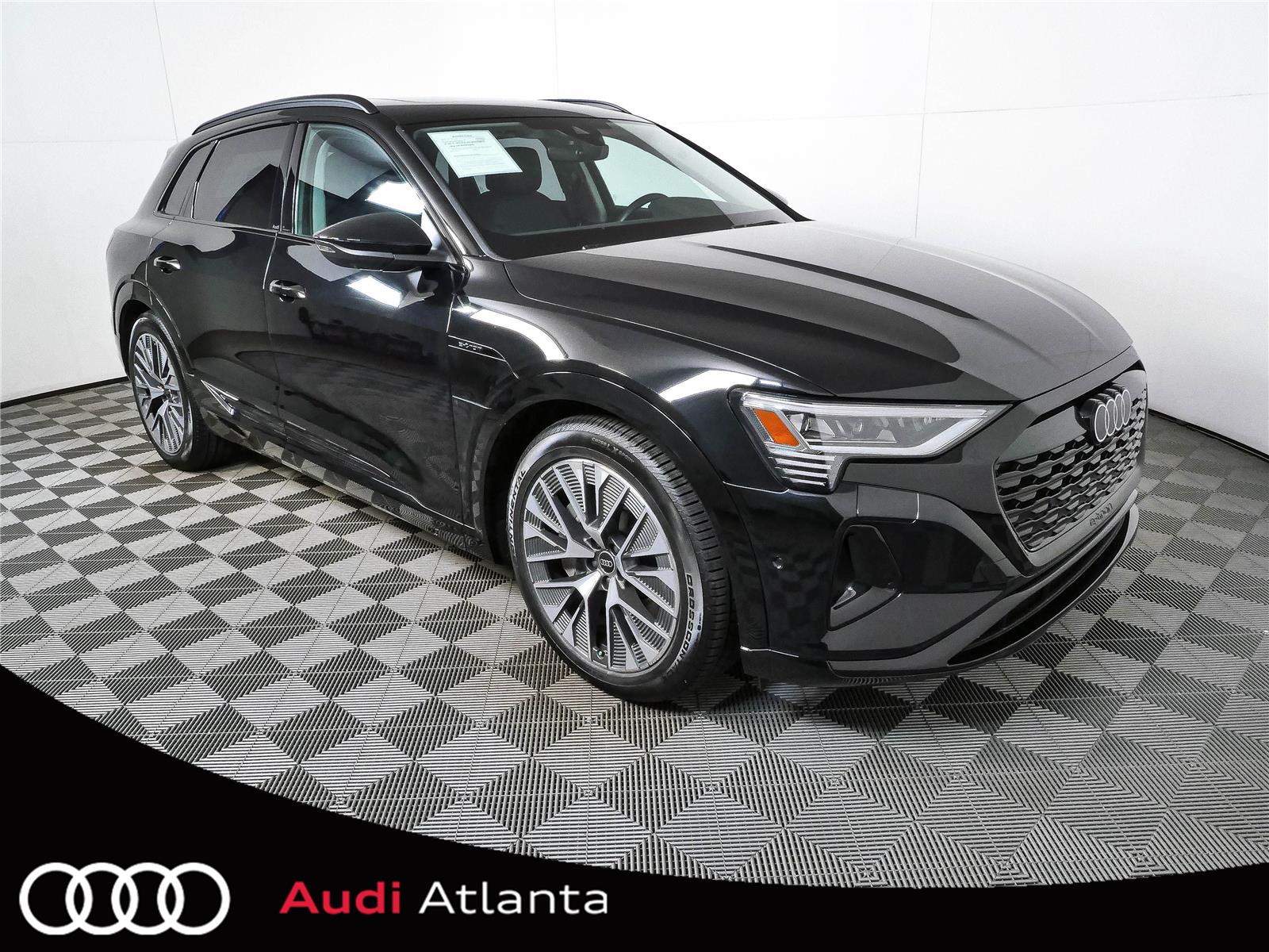  2024 Audi Q8 e-tron quattro Prestige AWD   