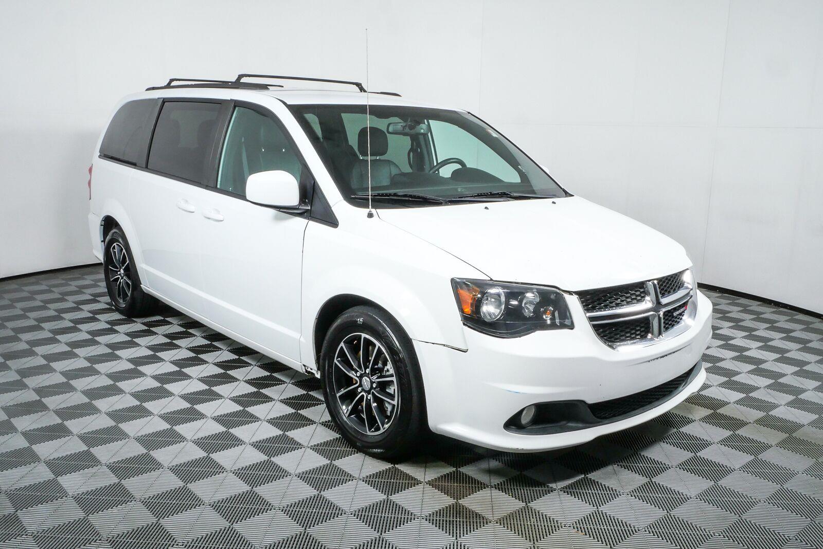 White Knuckle Clearcoat 2018 Dodge Grand Caravan Minivan Front-Wheel Drive 6-Speed Automatic
