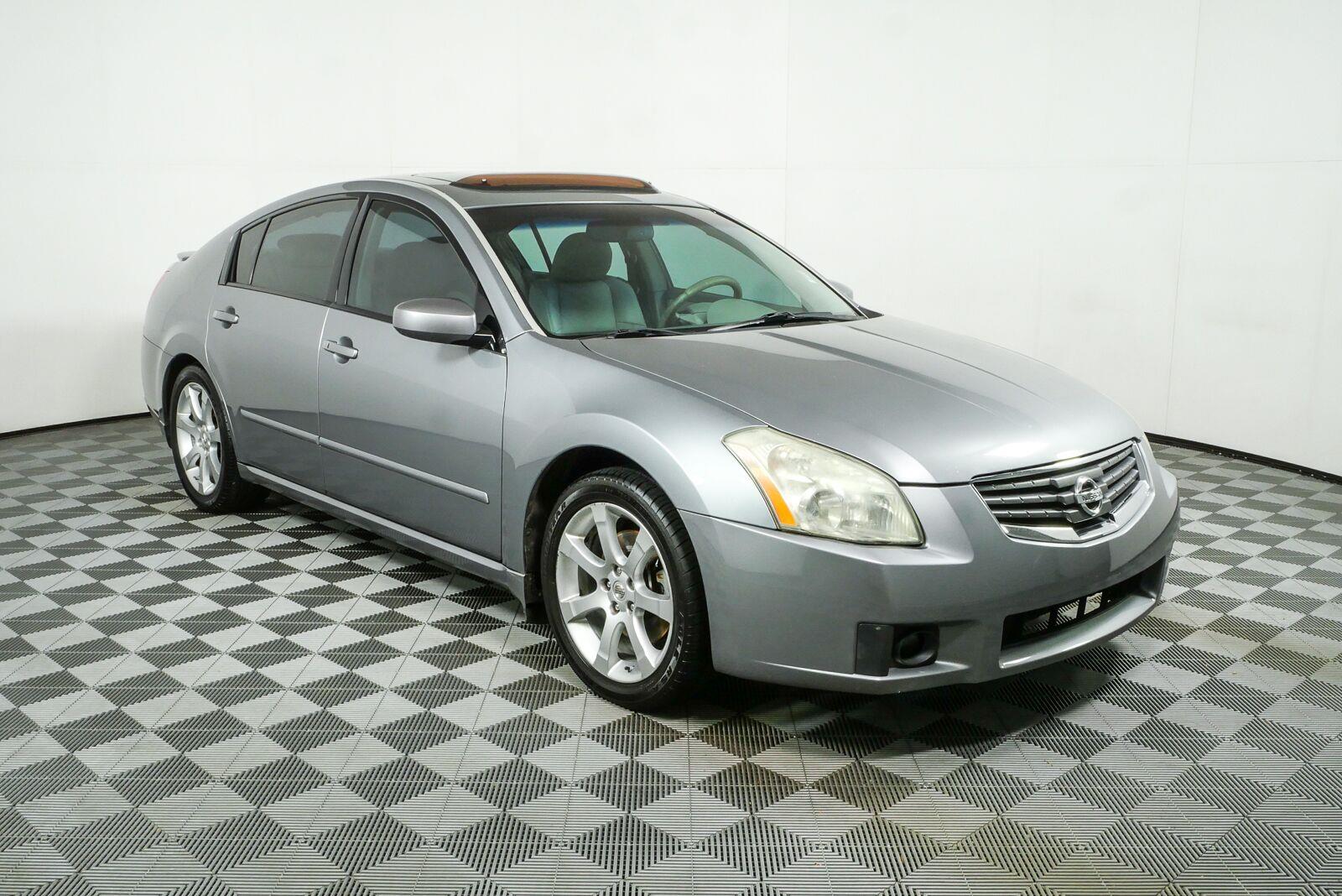 Radiant Silver Metallic 2008 Nissan Maxima Sedan Front-Wheel Drive Continuously Variable Transmission