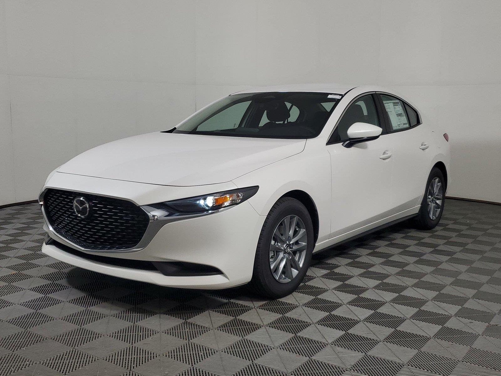 Snowflake White Pearl Mica 2026 Mazda MAZDA3 Sedan Front-Wheel Drive Automatic