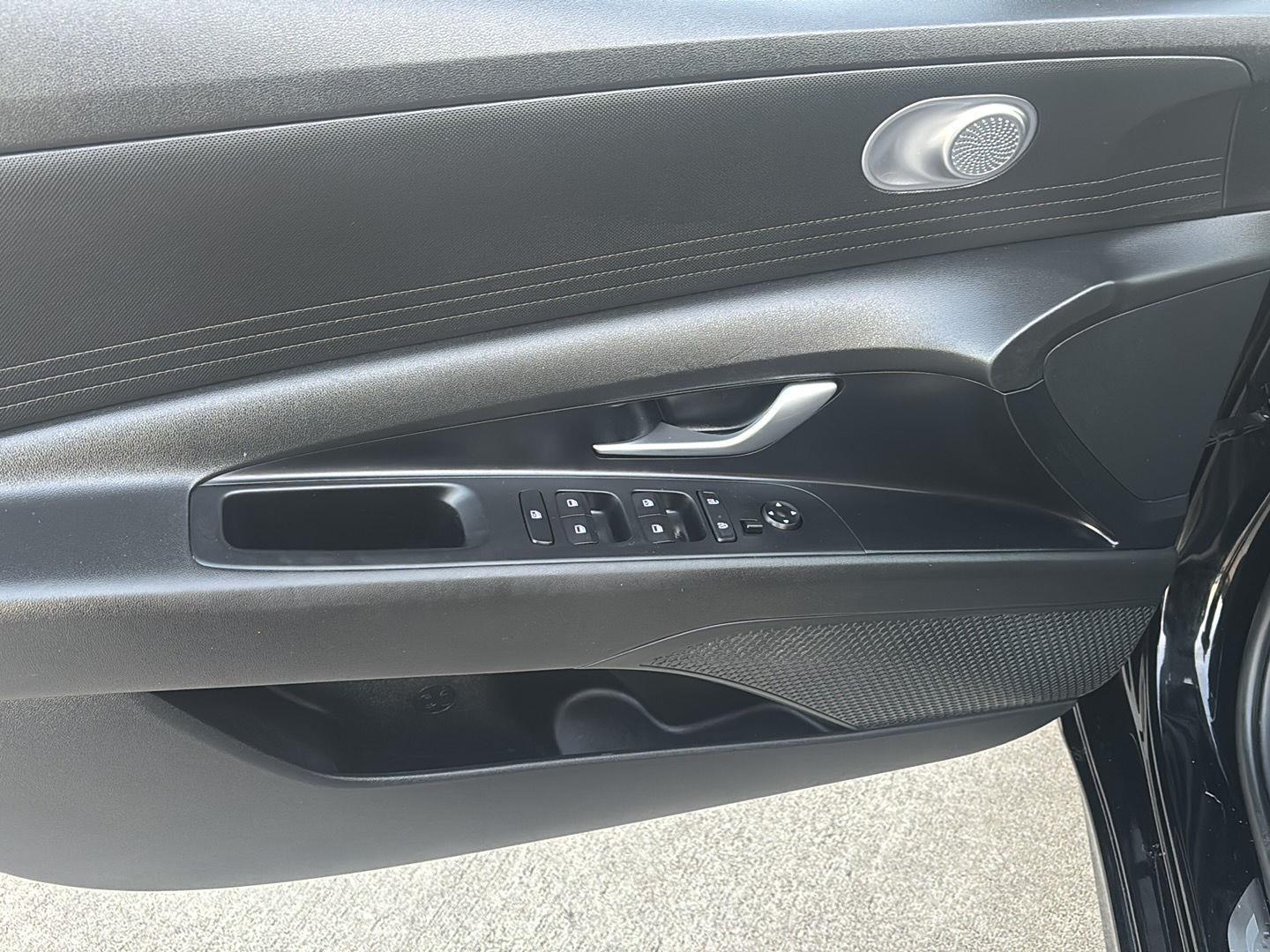 2023 Hyundai Elantra Hybrid Blue at TX Auto Group