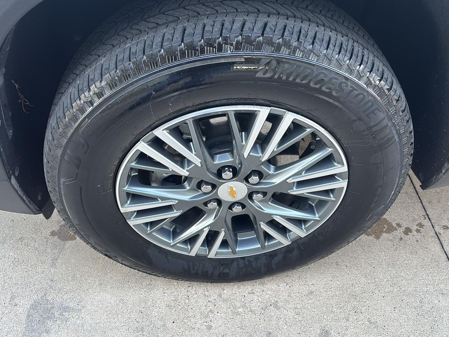 2025 Chevrolet Traverse FWD LT at Turner Chevrolet