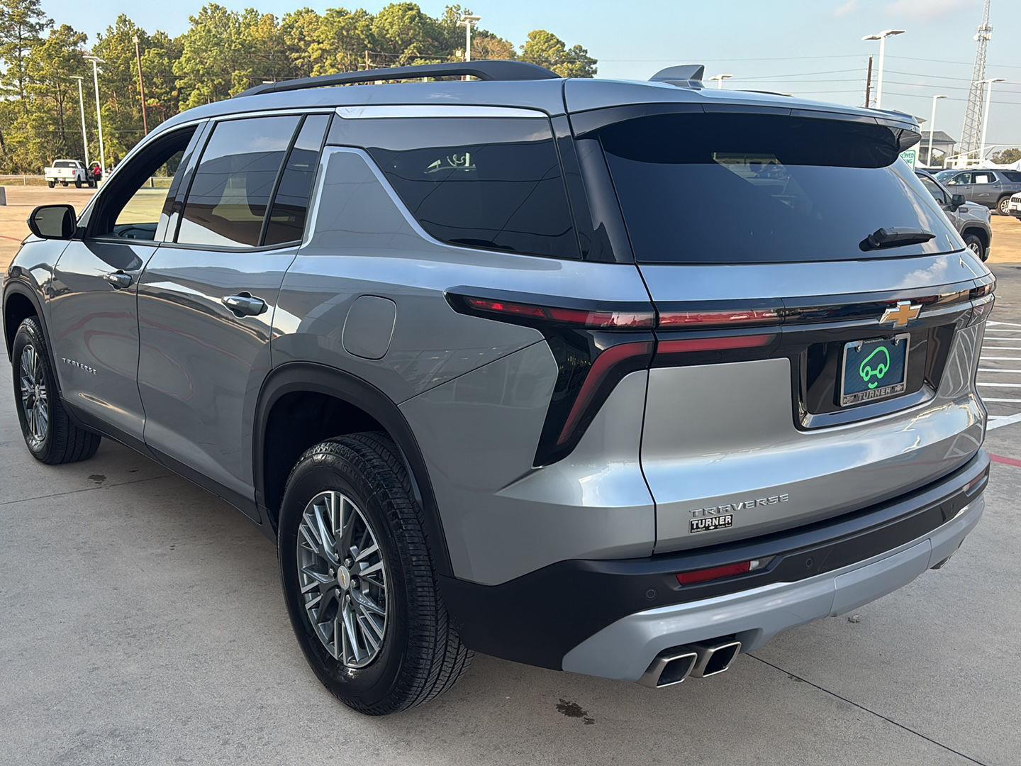 2025 Chevrolet Traverse FWD LT at Turner Chevrolet
